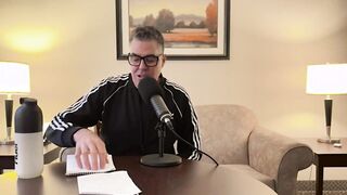 Adam Carolla evacuates home, eviscerates Democrats soon after