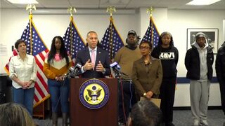 'Dollar Tree Obama' Hakeem Jeffries says people must 'fight' President Trump's agenda 'in the streets'