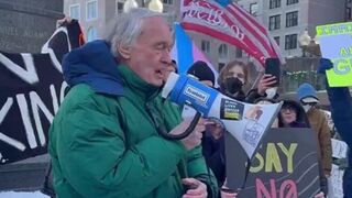 Sen Markey fails at starting revolution against Donald Trump and Elon Musk