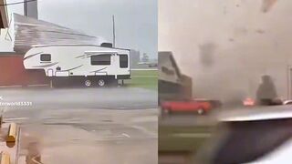 Terrifying video of Wisconsin tornado
