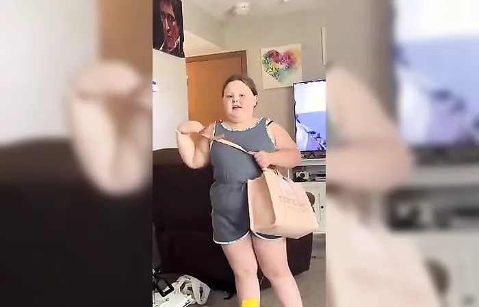 7-year-old ordered $600 purse on mom's credit card