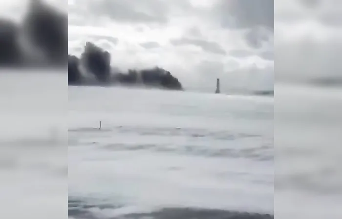 Video of Delta Air Lines plane flipping over at Toronto Airport
