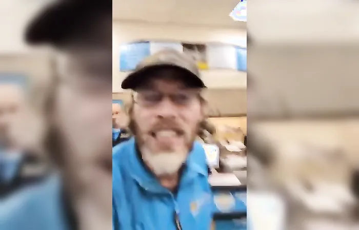 Dude claims he was fired AFTER his shift, unloads on manager