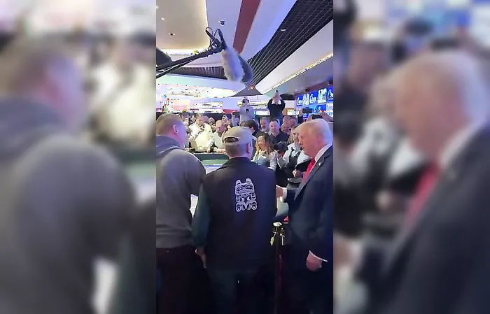 Trump casually stops by Las Vegas craps table