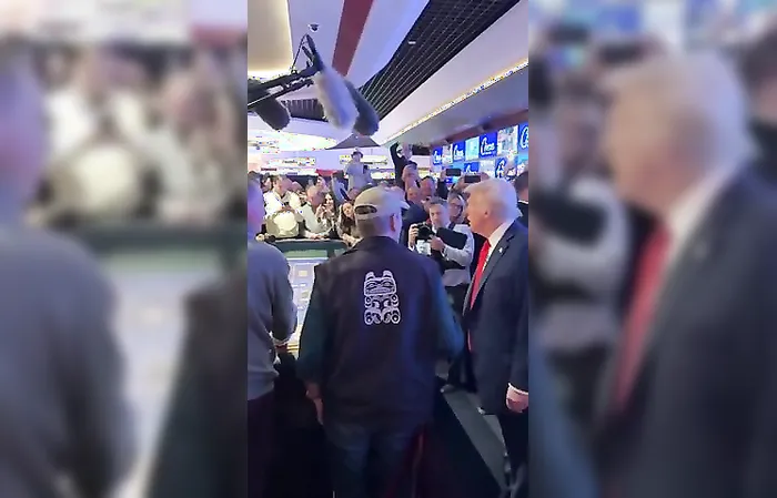 Trump casually stops by Las Vegas craps table