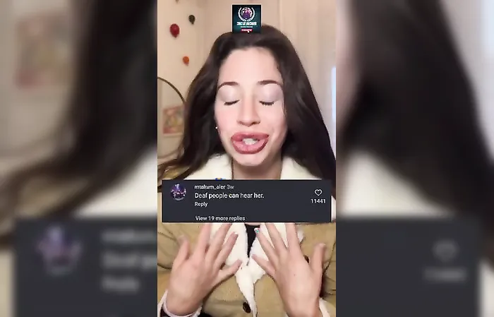 This woman has a HUGE MOUTH