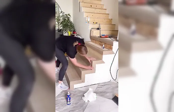 Couple gets rid of beautiful, curved stairwell for hideous new steps