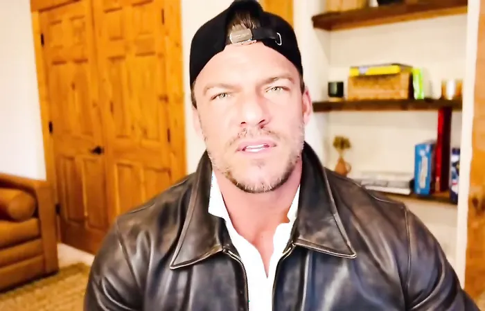 'Reacher' star Alan Ritchson has message about GOD and choice words for critics