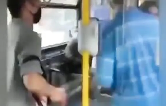 Man vs Woman on the bus - who ya got
