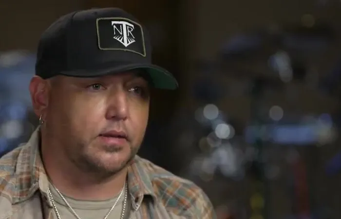 Jason Aldean hushes critics of 'Try That In A Small Town'