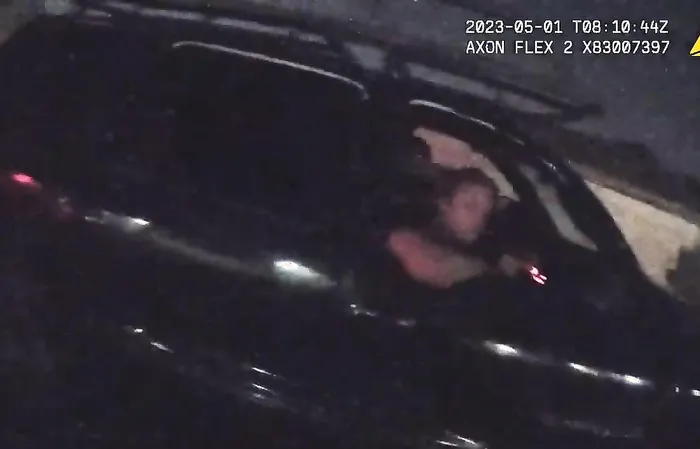 'Nervous' police respond to call about UFO and '10-foot creature' in Las Vegas (body cam video)