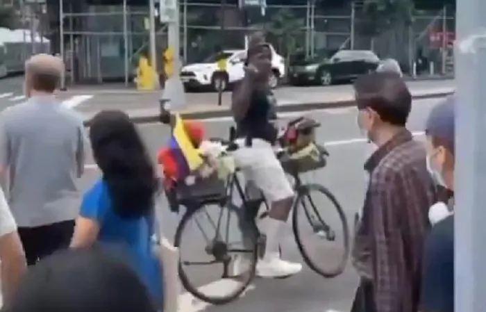 Racist Black Dude Gets Beat Up for What He Said