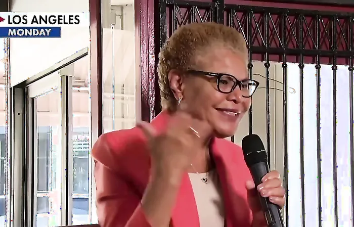 Failed Dumbass Mayor wants to give meth heads FREE TEETH