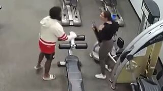 Woman attacked by man in gym, but he made huge mistake