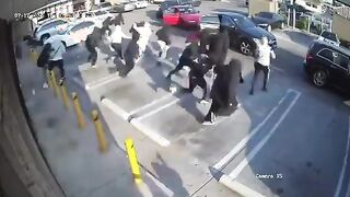 Five cars filled with cockroaches scatter after jewelry store owner opens fire