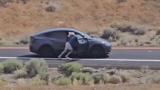 EV driver stranded in middle of nowhere, ran out of battery