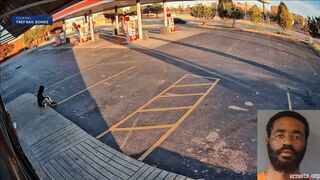 Scumbag was bored, so he STABBED SOMEONE for no reason