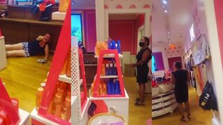 Screaming at top of her lungs and literally no one cares