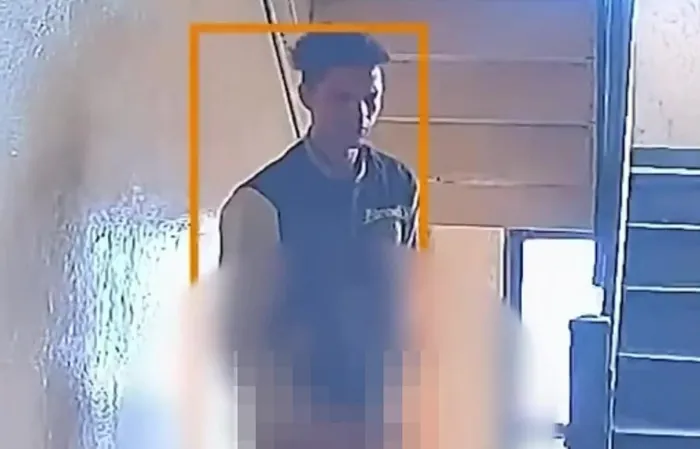 Hatchet-wielding, cross-dressing, m*sterbating, New Yorker caught
