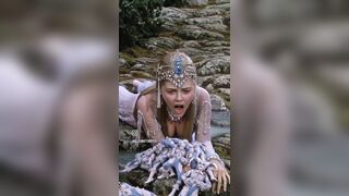 I just can't stop watching this