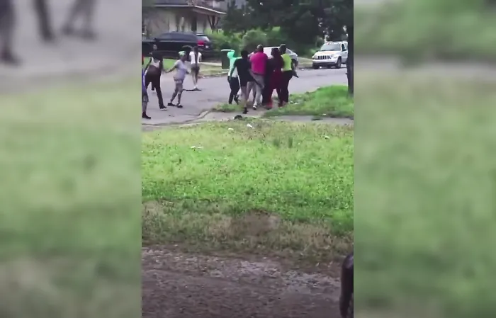 SHOTS FIRED - Memphis hood fight turns for the worse