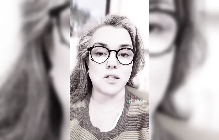 Haggard Rosie O'Donnell tries a TikTok filter