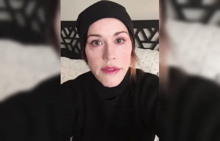 Molly Ringwald's TDS might get the best of her