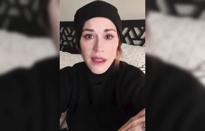 Molly Ringwald's TDS might get the best of her