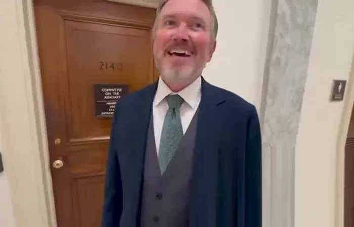Thomas Massie teamed with Ilhan Omar against Trump