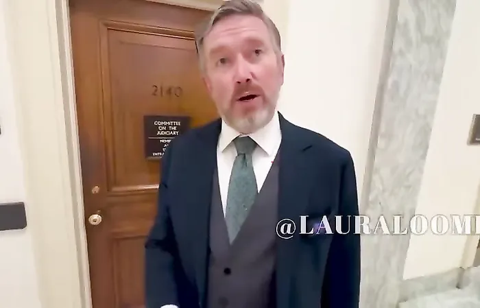 Thomas Massie teamed with Ilhan Omar against Trump