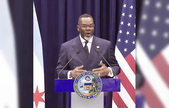 Chicago's DEI Mayor Johnson: Restaurants have "ties with slavery" so we "need reparations"