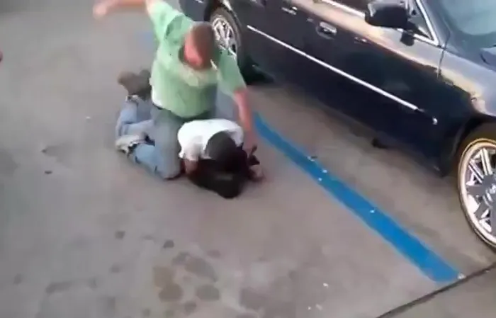 Thug starts a fight with the wrong one and FINDS OUT