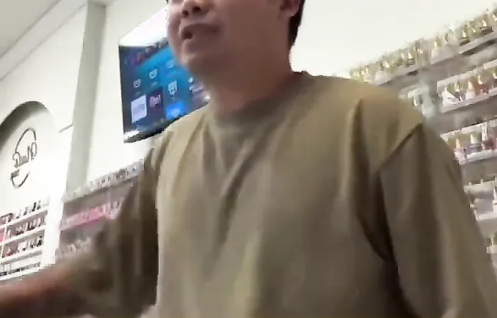 Disrespect Sparks Chaos: Nail Salon Incident Blows Up Online