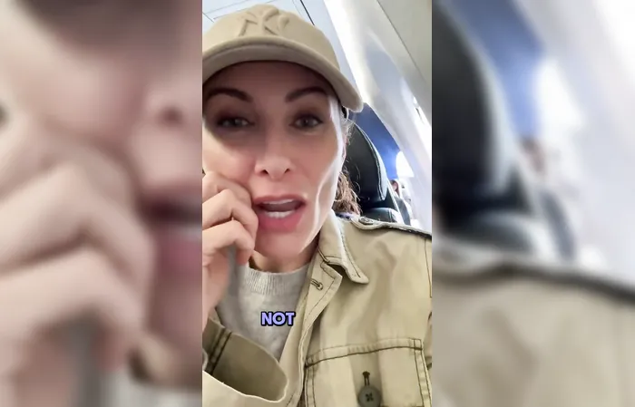 Actress Laura Benanti whines like a crybaby when no one recognizes her