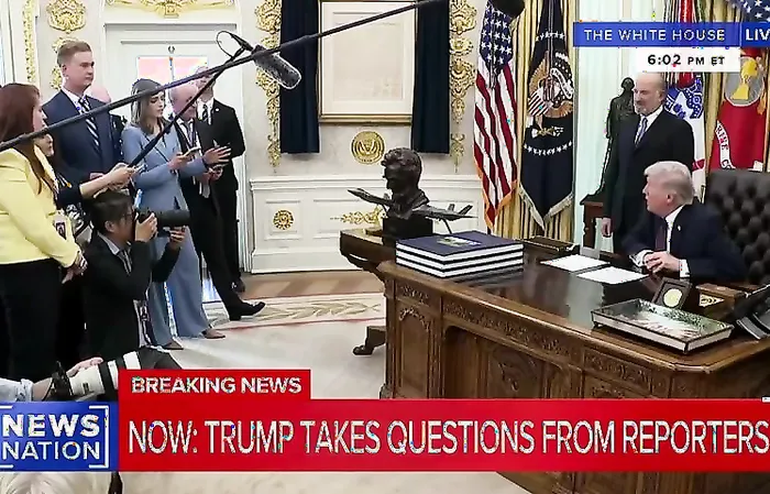 Trump makes reporters look dumber than usual after clueless question