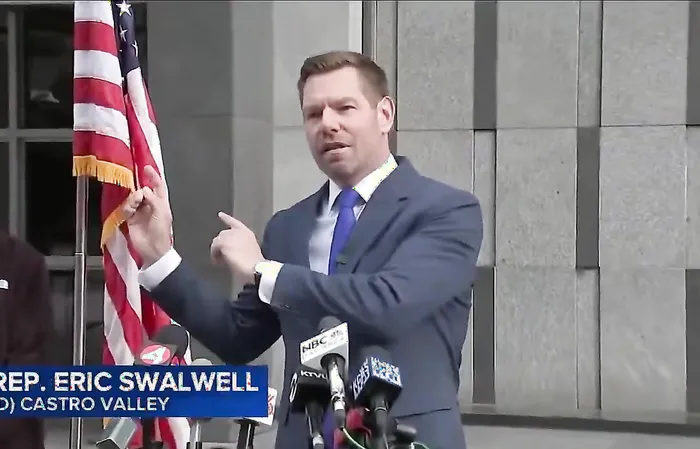 FBI agents might have Eric FANG FANG Swalwell in the crosshairs