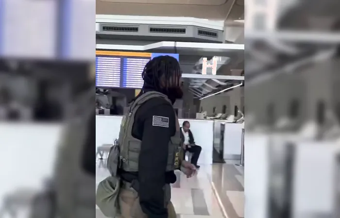 ICE agents laugh at screeching liberals in airport