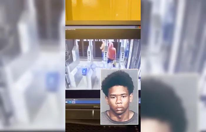 23yo Kamel Hawkins shoves man in to oncoming train in NYC