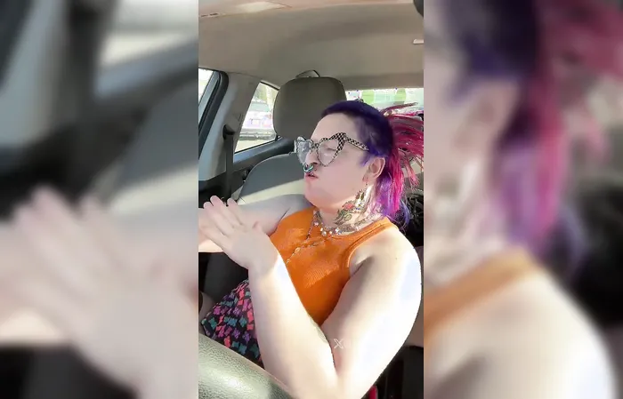 Help me identify what's in this video