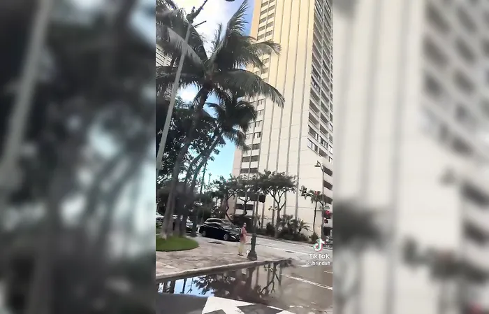 Bonehead of the Day: "Goodbye America, hello Hawaii!"