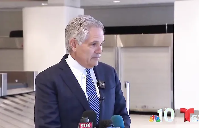 Philly DA Larry Krasner THREATENS ICE agents at the airport