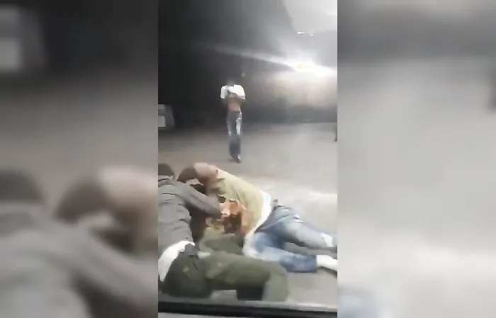 Store owners give thief the RODNEY KING treatment