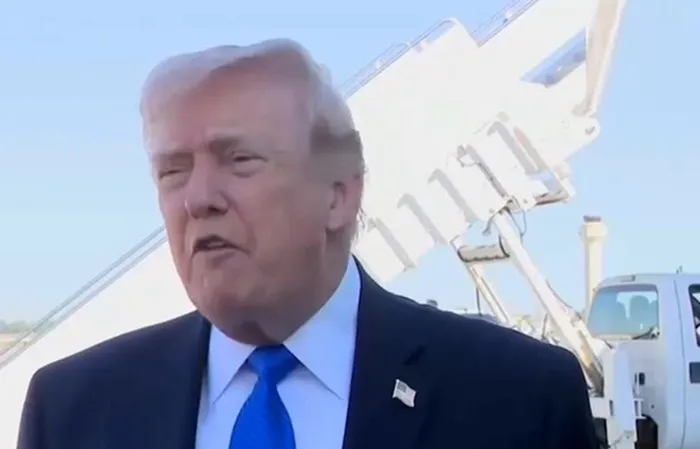 POTUS makes hilarious joke about paper clips and ICE