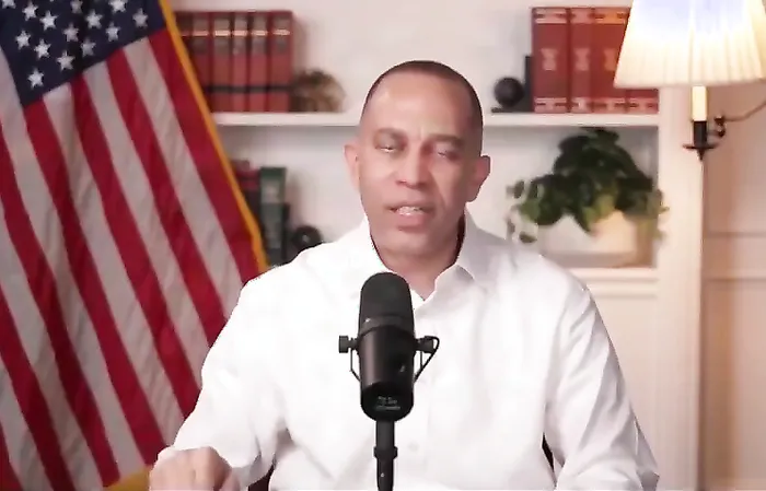 Hakeem Jeffries unknowingly admits the quiet part out loud