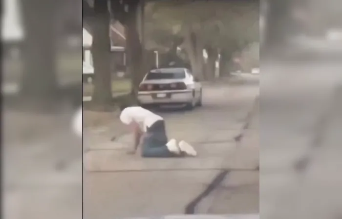 Thug tried stealing car from elderly woman, then he FOUND OUT