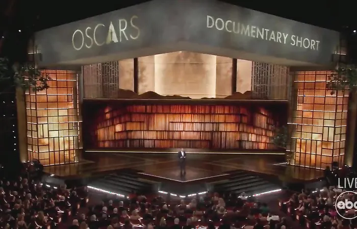 Jimmy Kimmel has TDS breakdown during Oscars