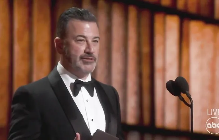 Jimmy Kimmel has TDS breakdown during Oscars