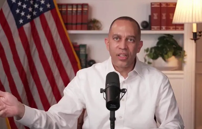 Hakeem Jeffries accidentally implies Democrats cheat in elections