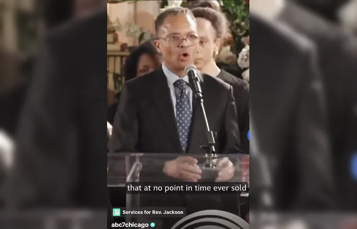 Jesse Jackson Jr. slams Democrats for politicizing his father's funeral