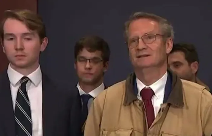 Burchett mocks DO-NOTHING Lindsey Graham